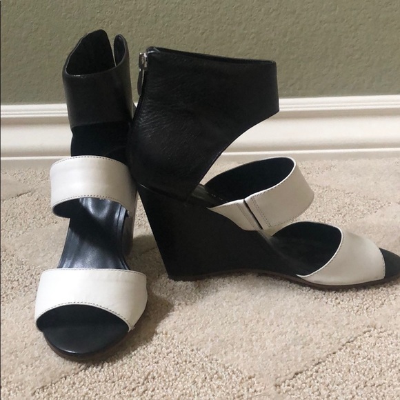 Trouve wedge - Picture 1 of 7